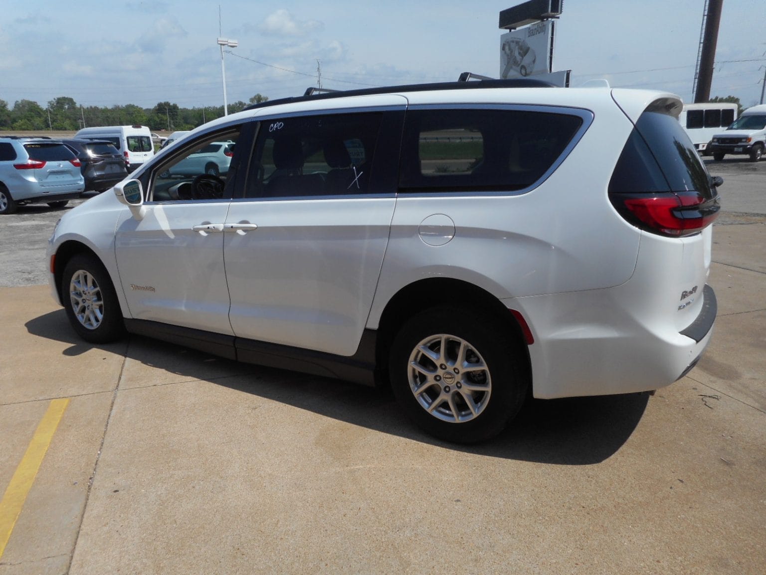 Certified PreOwned 2022 Chrysler Pacifica Touring L NEW BraunAbility ...