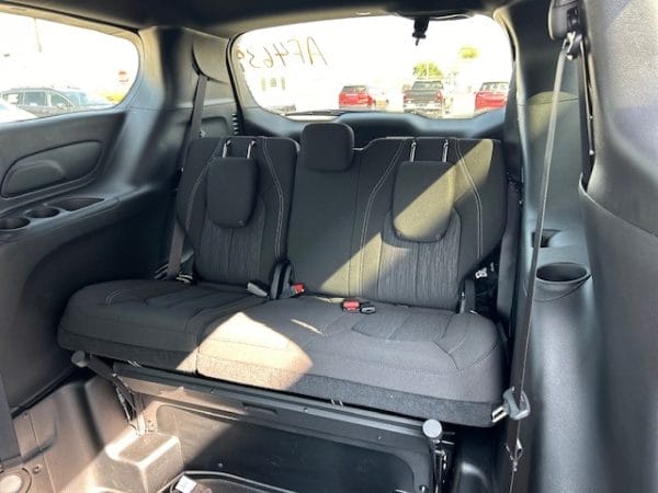 Rear bench seat