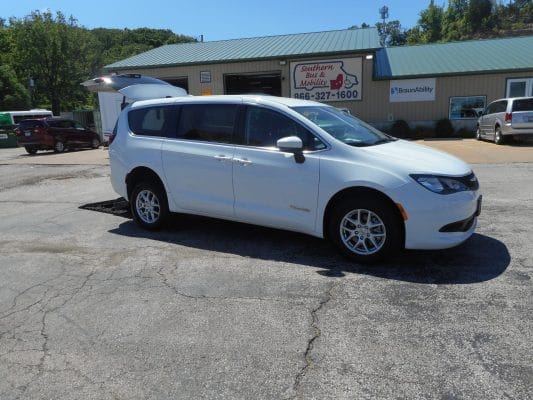 Side view of 2023 Chrysler rear entry.