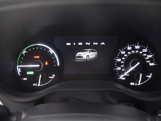 2025 Toyota Sienna XLE BraunAbility Xi Power Infloor Ramp dash