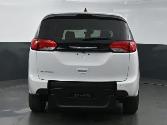 2025 Chrysler Voyager LX BraunAbility Rear Entry