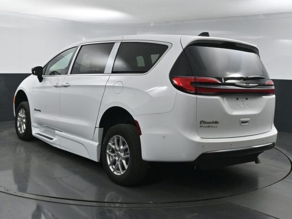 wav-2C4RC1BG3SR570906-4 wav-2C4RC1BG3SR570906-4