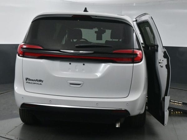 wav-2C4RC1BG3SR570906-5 wav-2C4RC1BG3SR570906-5