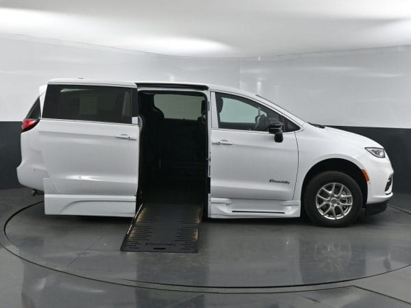 wav-2C4RC1BG3SR570906-7 wav-2C4RC1BG3SR570906-7