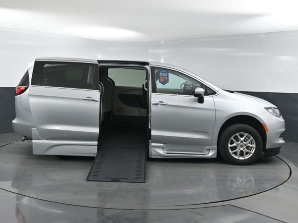 wav-2C4RC1CG7PR603380-7